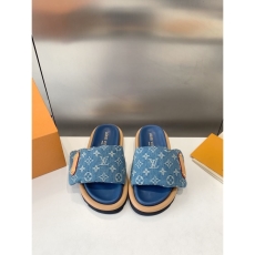 Louis Vuitton Slippers